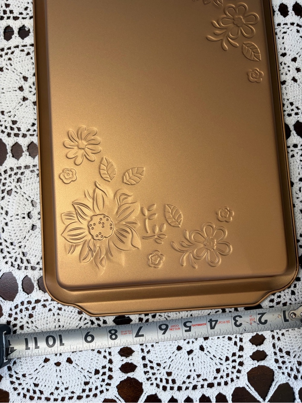 Gibson Country Kitchen Non-Stick Steel Floral Embossed 4-Piece Bakeware Set New - Picture 9 of 16